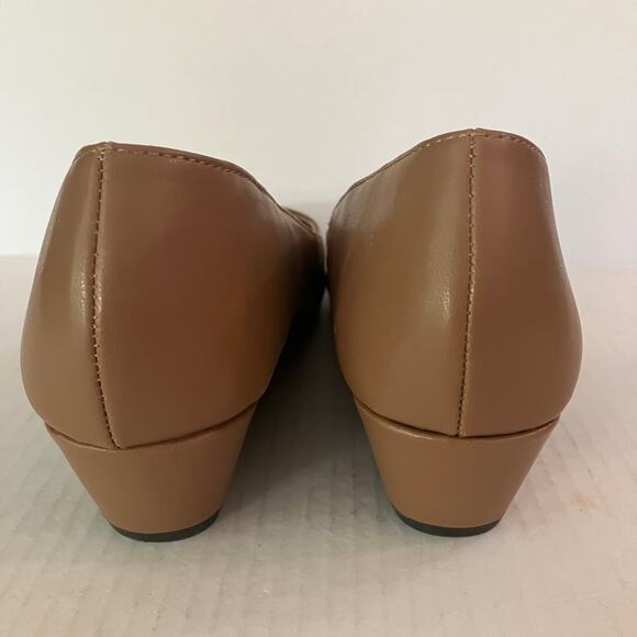 Adrienne Vittadini Tan Size 8 Small Wedge Heeled Shoes - Picture 3 of 6
